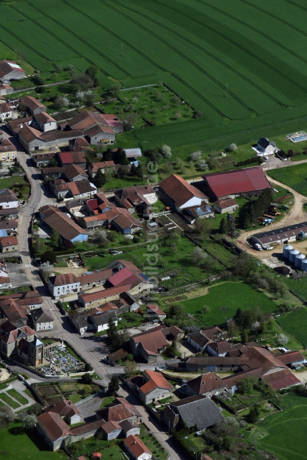 Luftbild Thil - Dorf - Ansicht von Thil in Alsace-Champagne-Ardenne-Lorraine, Frankreich