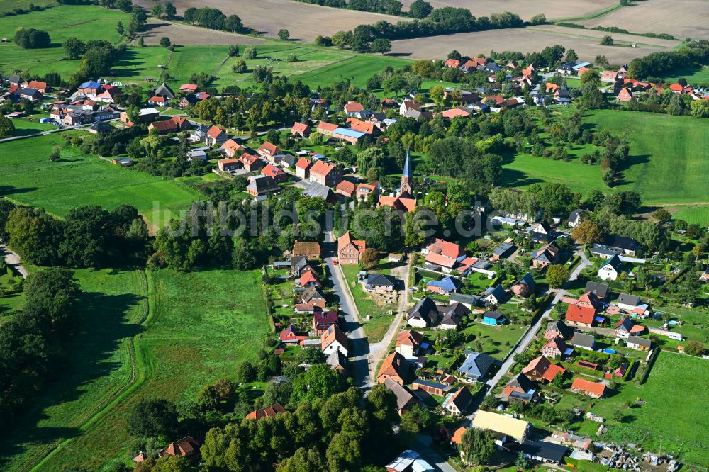 Vellahn aus der Vogelperspektive: Dorf - Ansicht von Vellahn im Bundesland Mecklenburg-Vorpommern