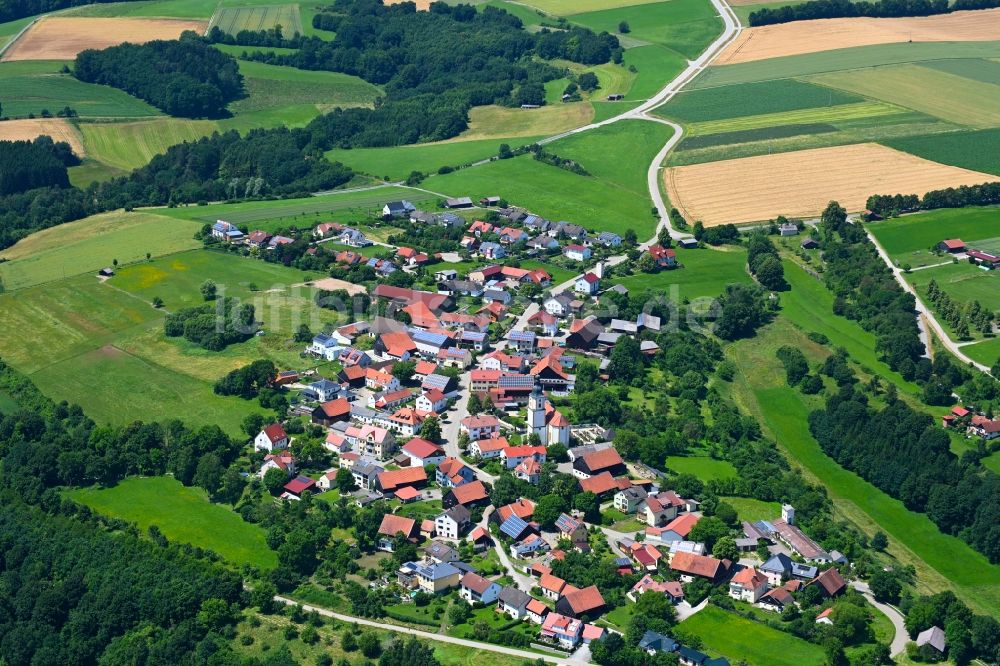 Waltersberg von oben - Dorf - Ansicht in Waltersberg im Bundesland Bayern, Deutschland