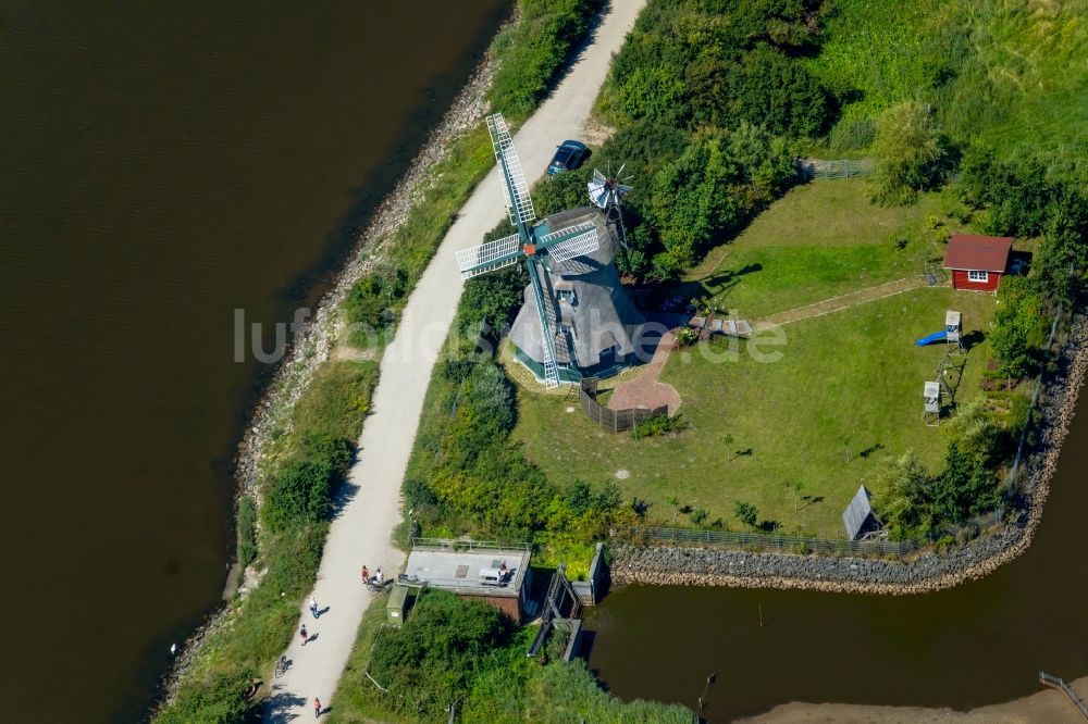 Nieby aus der Vogelperspektive: Dorf Nieby Mühle am Meeres- Küstenbereich der Ostsee im Bundesland Schleswig-Holstein