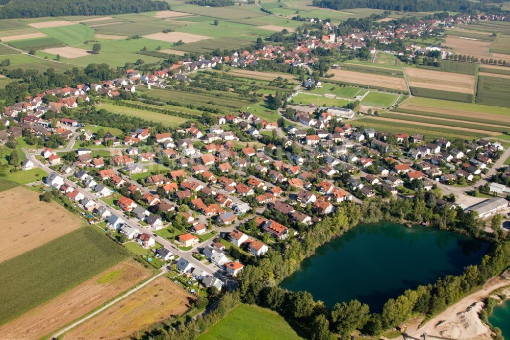 Luftbild Achern - Dorf an den See- Uferbereichen des Risisee im Ortsteil Gamshurst in Achern im Bundesland Baden-Württemberg