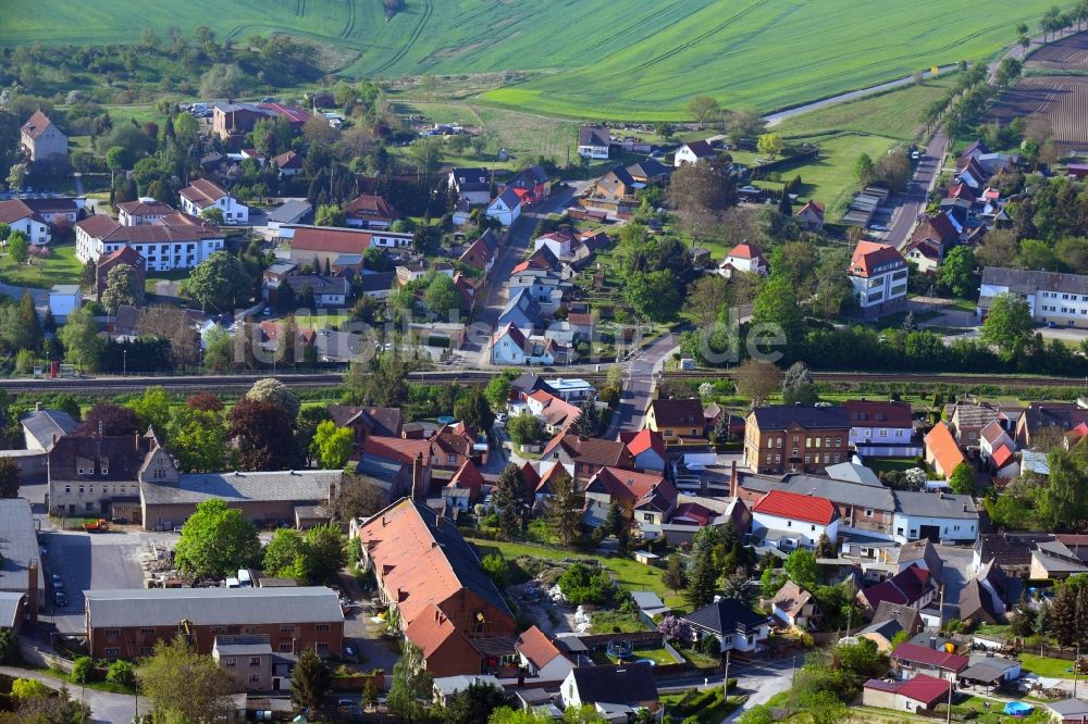 Luftaufnahme Belleben - Dorfansicht in Belleben im Bundesland Sachsen-Anhalt, Deutschland