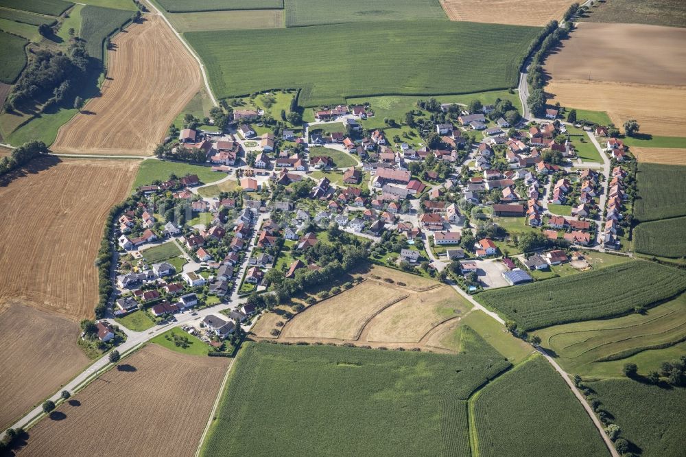 Haunwang von oben - Dorfansicht vom durch Landwirtschaft geprägten Haunwang im Bundesland Bayern, Deutschland