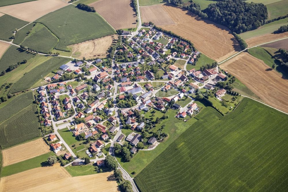 Haunwang aus der Vogelperspektive: Dorfansicht vom durch Landwirtschaft geprägten Haunwang im Bundesland Bayern, Deutschland
