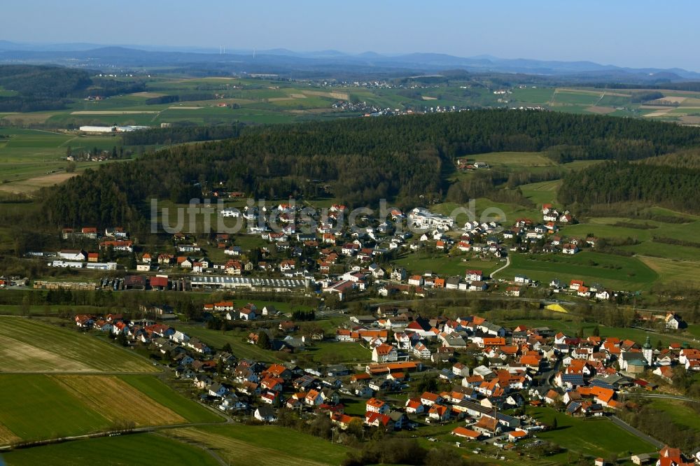 Thalau von oben - Dorfansicht der Gemeinde Thalau im Bundesland Hessen, Deutschland