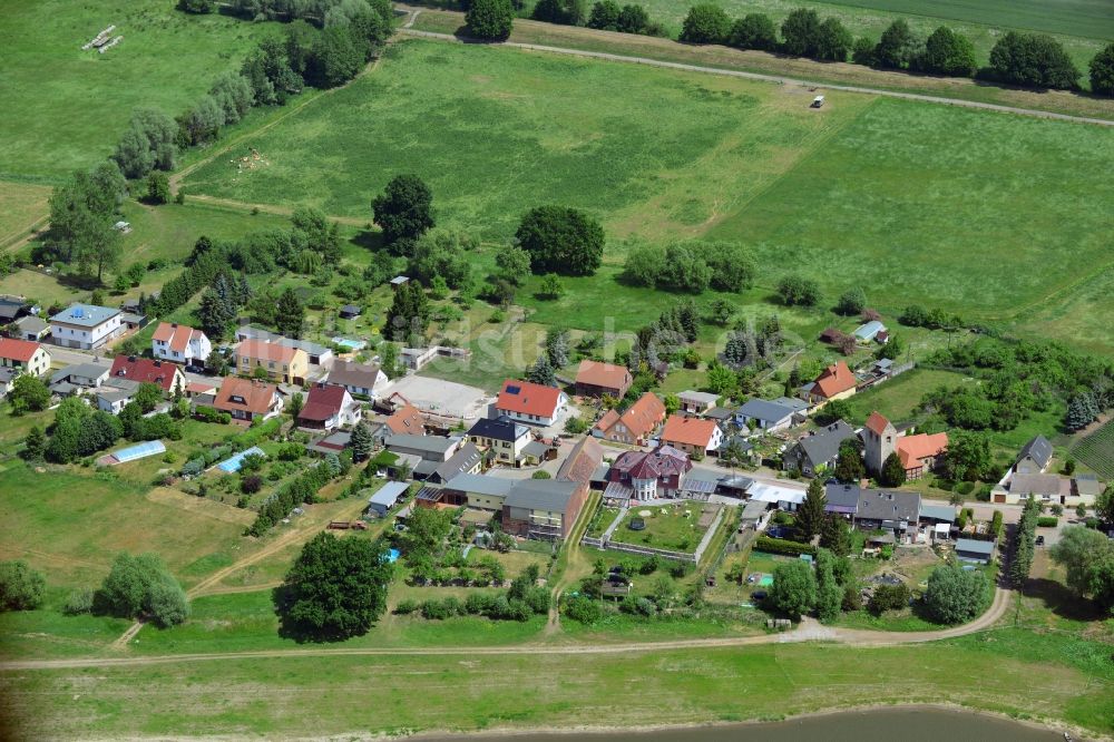 Altes Dorf, Lostau von oben - Dorfkern Altes Dorf in Lostau im Bundesland Sachsen-Anhalt