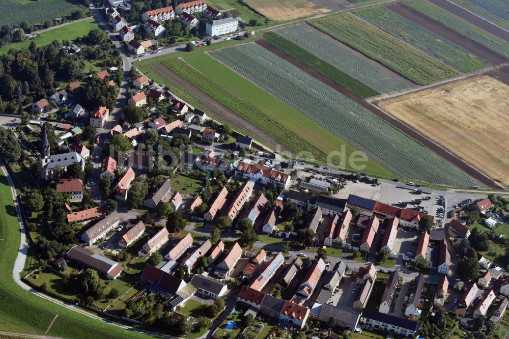 Luftbild Dresden - Dorfkern von Altkaditz im Stadtteil Kaditz im Norden von Dresden im Bundesland Sachsen