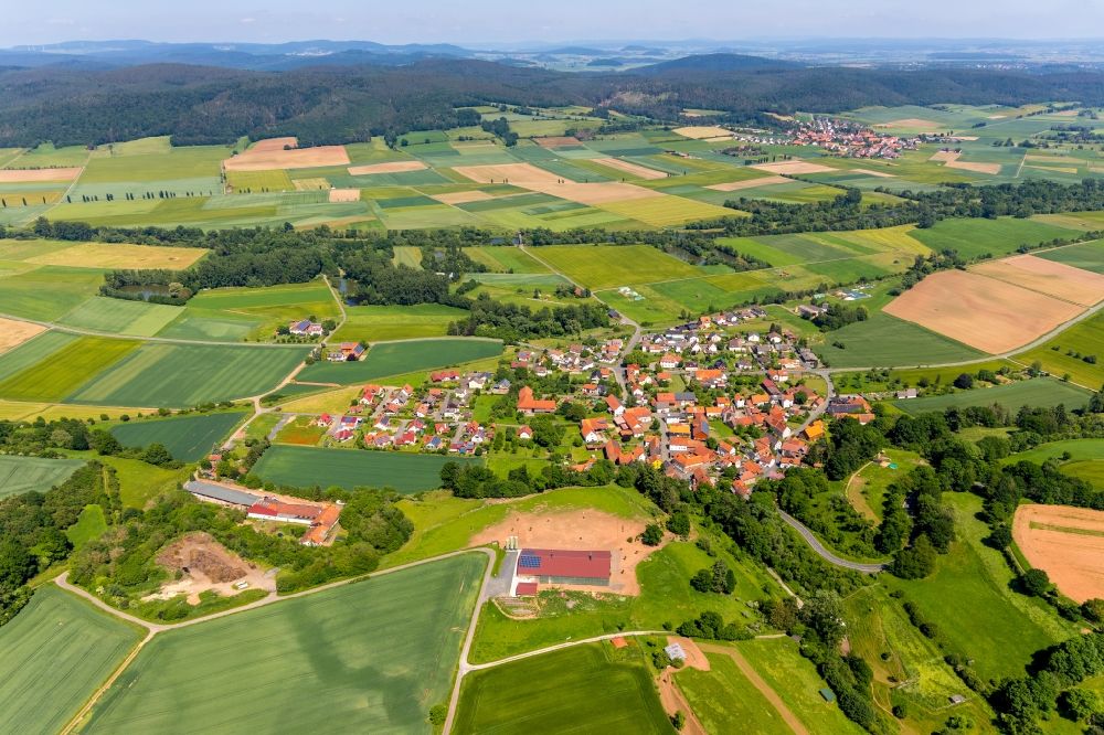 Anraff von oben - Dorfkern in Anraff im Bundesland Hessen, Deutschland