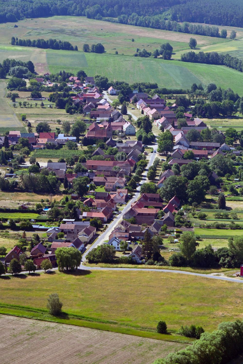 Luftaufnahme Treuenbrietzen - Dorfkern in Bardenitz, Treuenbrietzen im Bundesland Brandenburg