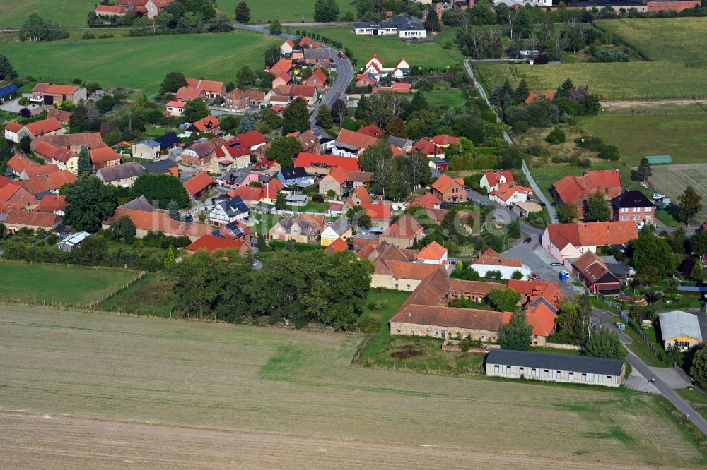 Döhren von oben - Dorfkern in Döhren im Bundesland Sachsen-Anhalt, Deutschland