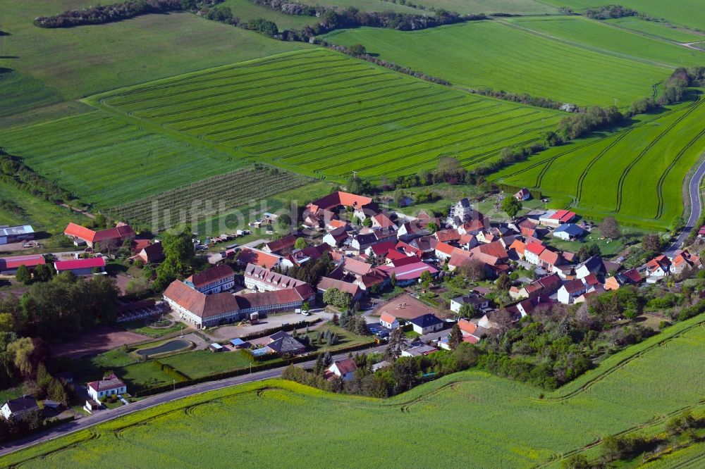 Drebsdorf aus der Vogelperspektive: Dorfkern in Drebsdorf im Bundesland Sachsen-Anhalt, Deutschland