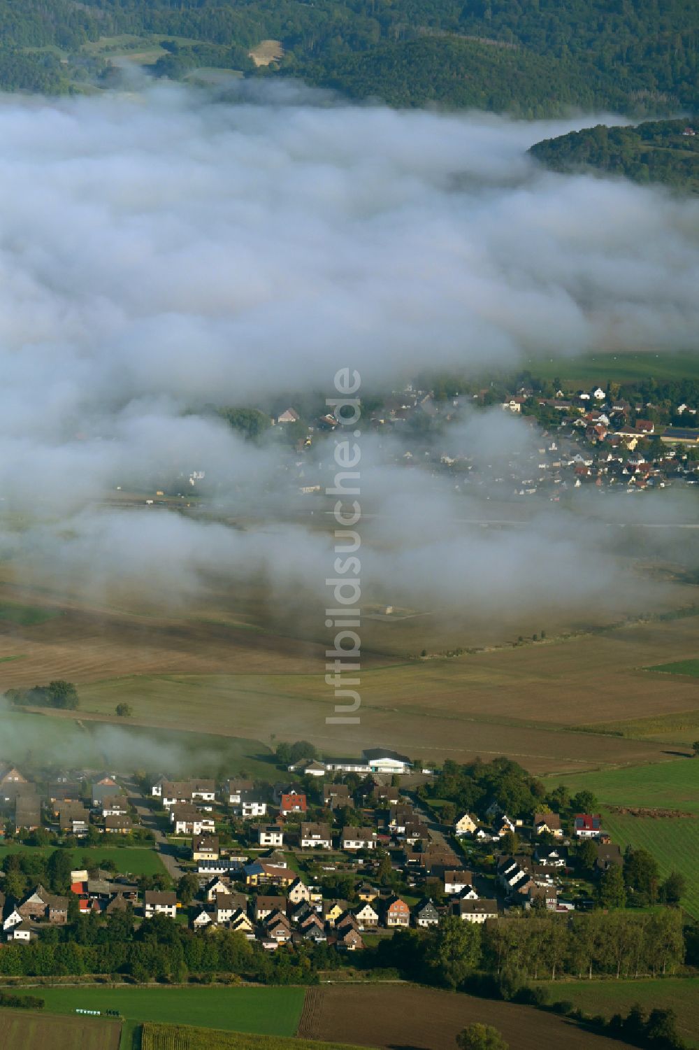 Luftaufnahme Arholzen - Dorfkern am Feldrand in Arholzen im Bundesland Niedersachsen, Deutschland