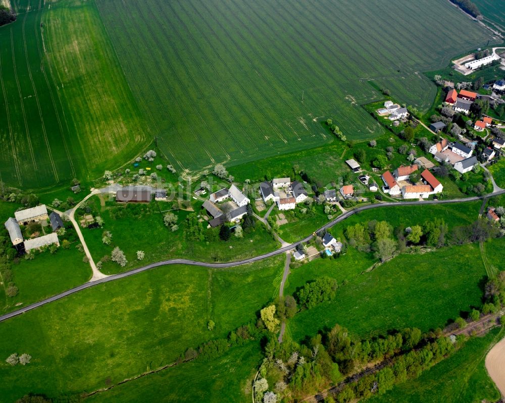 Luftbild Arras - Dorfkern am Feldrand in Arras im Bundesland Sachsen, Deutschland