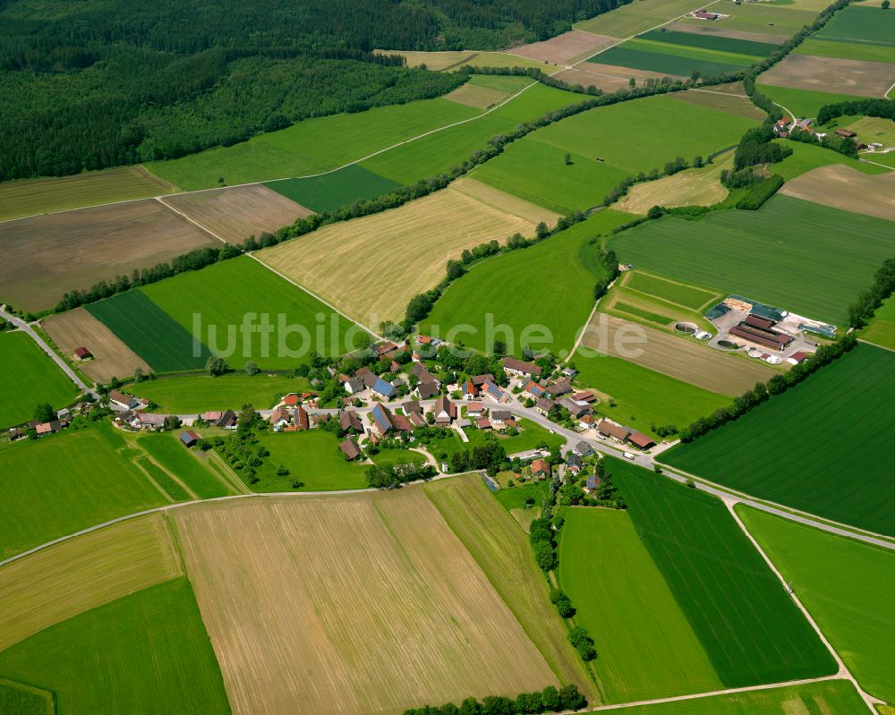 Luftbild Bechtenrot - Dorfkern am Feldrand in Bechtenrot im Bundesland Baden-Württemberg, Deutschland