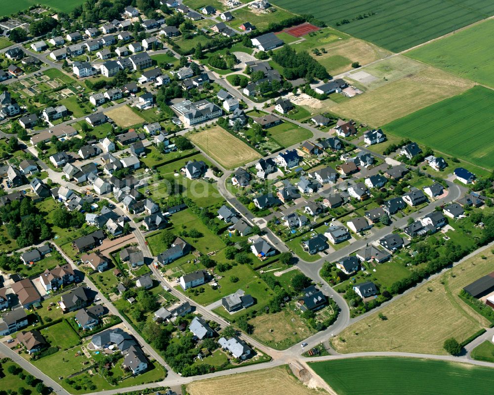 Luftaufnahme Beltheim - Dorfkern am Feldrand in Beltheim im Bundesland Rheinland-Pfalz, Deutschland