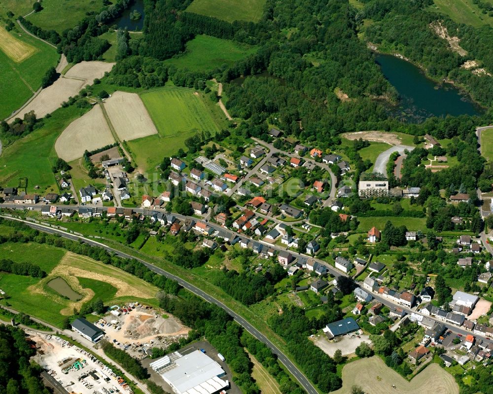 Luftbild Birkenfeld - Dorfkern am Feldrand in Birkenfeld im Bundesland Rheinland-Pfalz, Deutschland