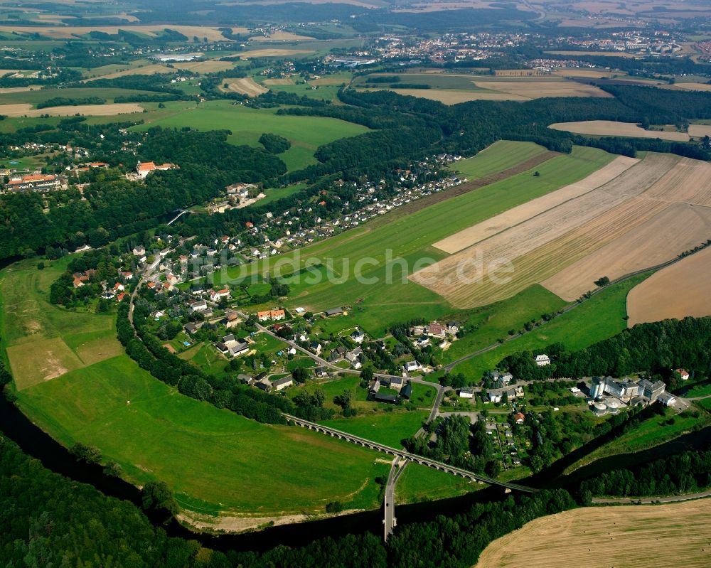 Braunsdorf von oben - Dorfkern am Feldrand in Braunsdorf im Bundesland Sachsen, Deutschland