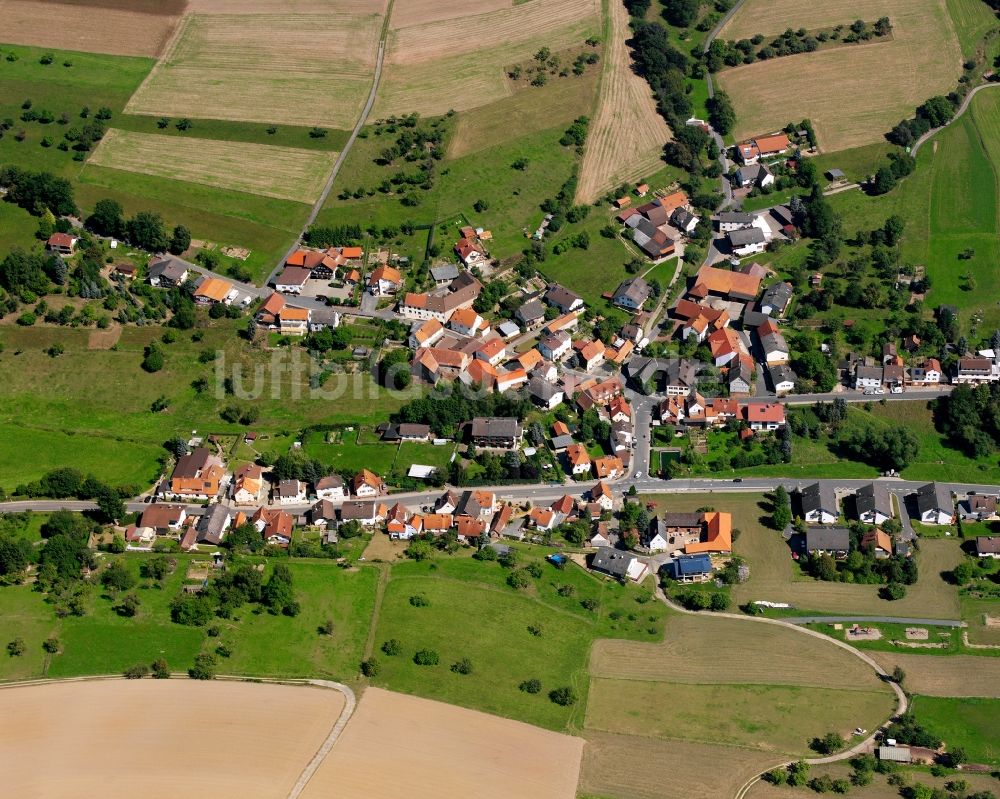 Luftbild Breitenbrunn - Dorfkern am Feldrand in Breitenbrunn im Bundesland Hessen, Deutschland