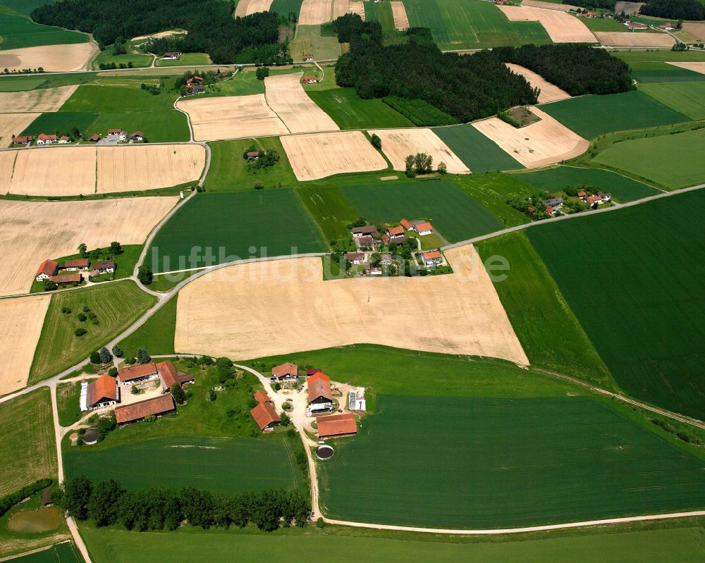 Luftbild Bromberg - Dorfkern am Feldrand in Bromberg im Bundesland Bayern, Deutschland