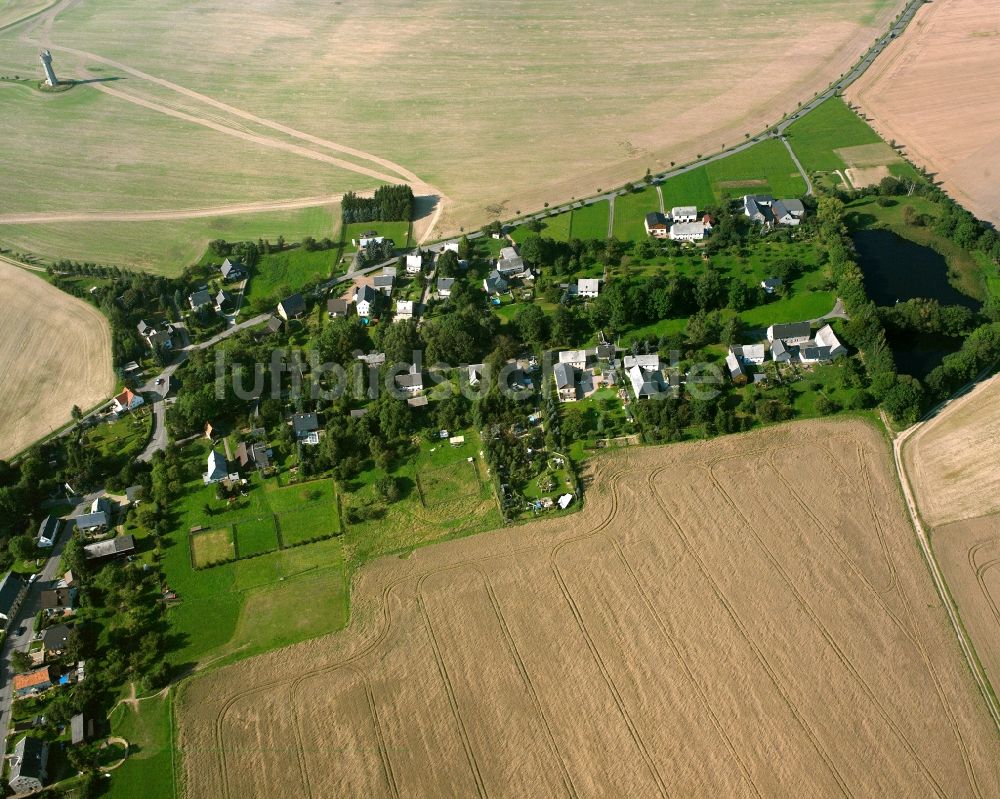 Luftaufnahme Bräunsdorf - Dorfkern am Feldrand in Bräunsdorf im Bundesland Sachsen, Deutschland