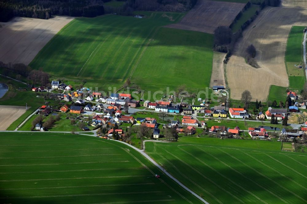 Luftbild Chursdorf - Dorfkern am Feldrand in Chursdorf im Bundesland Thüringen, Deutschland