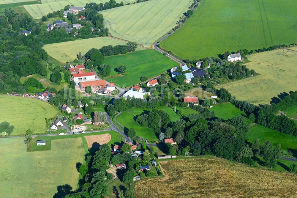 Luftbild Clennen - Dorfkern am Feldrand in Clennen im Bundesland Sachsen, Deutschland