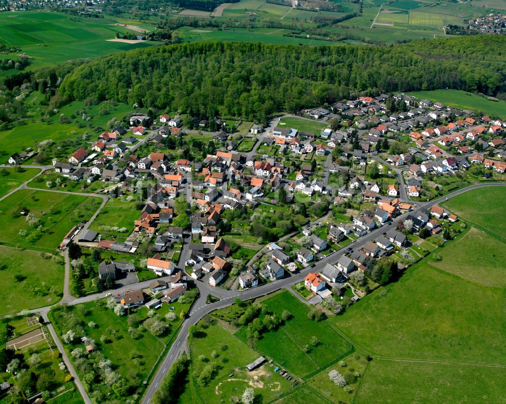 Luftaufnahme Climbach - Dorfkern am Feldrand in Climbach im Bundesland Hessen, Deutschland
