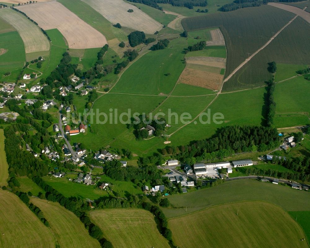 Luftaufnahme Dorfchemnitz - Dorfkern am Feldrand in Dorfchemnitz im Bundesland Sachsen, Deutschland