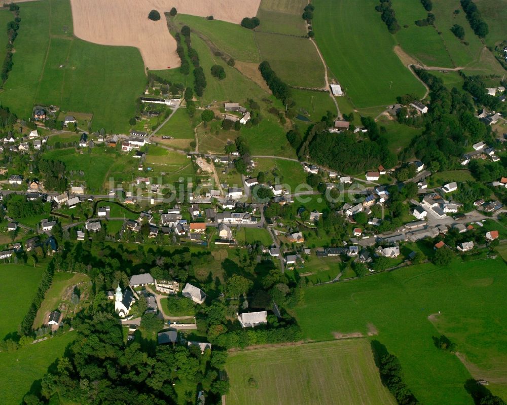 Luftaufnahme Dorfchemnitz - Dorfkern am Feldrand in Dorfchemnitz im Bundesland Sachsen, Deutschland