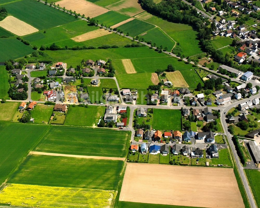 Luftaufnahme Ellar - Dorfkern am Feldrand in Ellar im Bundesland Hessen, Deutschland