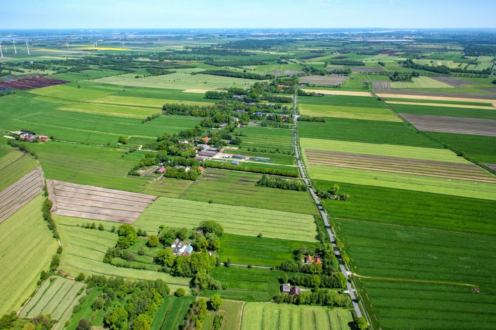 Luftbild Engelschoff - Dorfkern am Feldrand in Engelschoff im Bundesland Niedersachsen, Deutschland