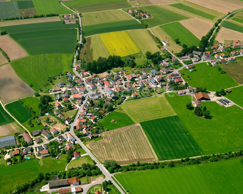 Luftbild Erolzheim - Dorfkern am Feldrand in Erolzheim im Bundesland Baden-Württemberg, Deutschland