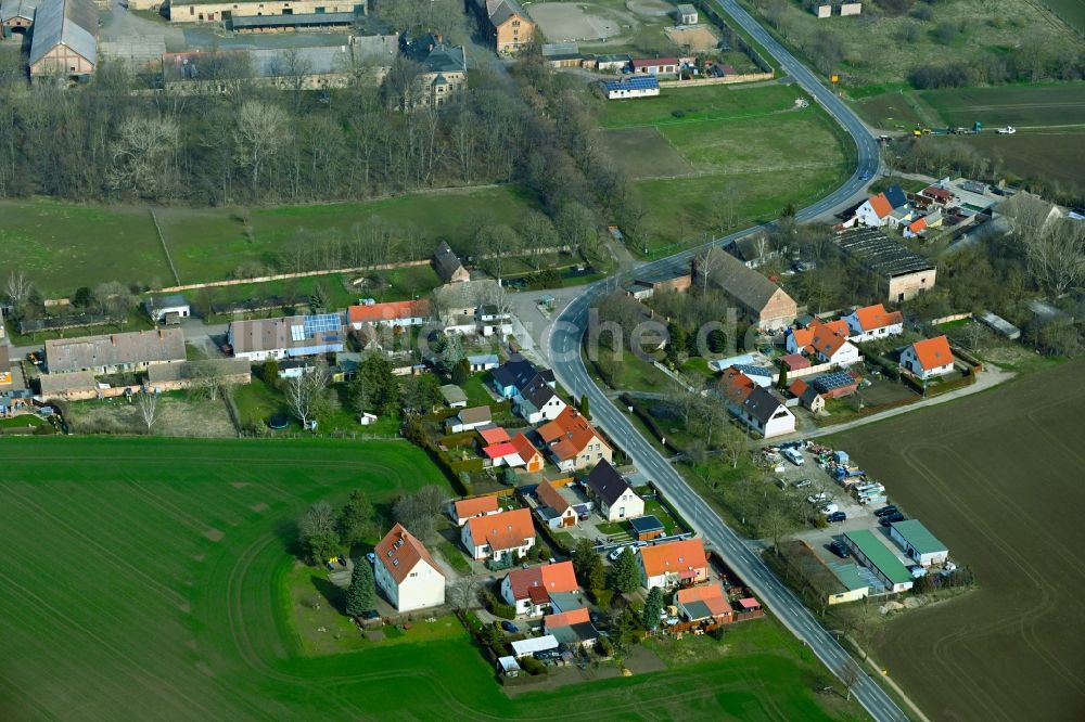 Luftbild Etzdorf - Dorfkern am Feldrand in Etzdorf im Bundesland Sachsen-Anhalt, Deutschland