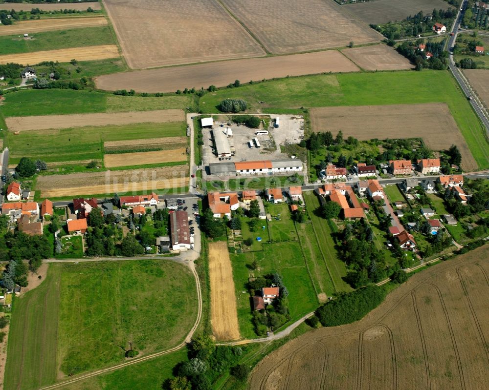Luftaufnahme Felchta - Dorfkern am Feldrand in Felchta im Bundesland Thüringen, Deutschland