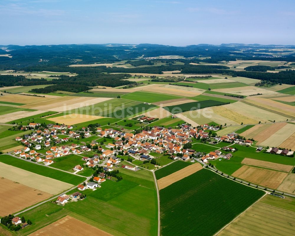 Luftbild Feldhausen - Dorfkern am Feldrand in Feldhausen im Bundesland Baden-Württemberg, Deutschland