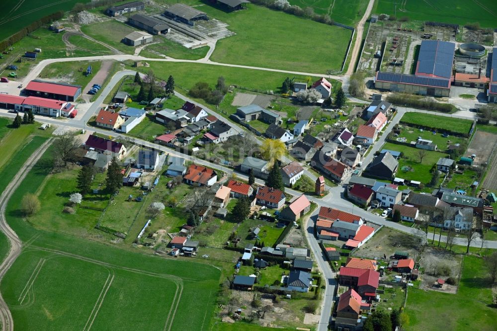 Luftbild Freudenberg - Dorfkern am Feldrand in Freudenberg im Bundesland Brandenburg, Deutschland