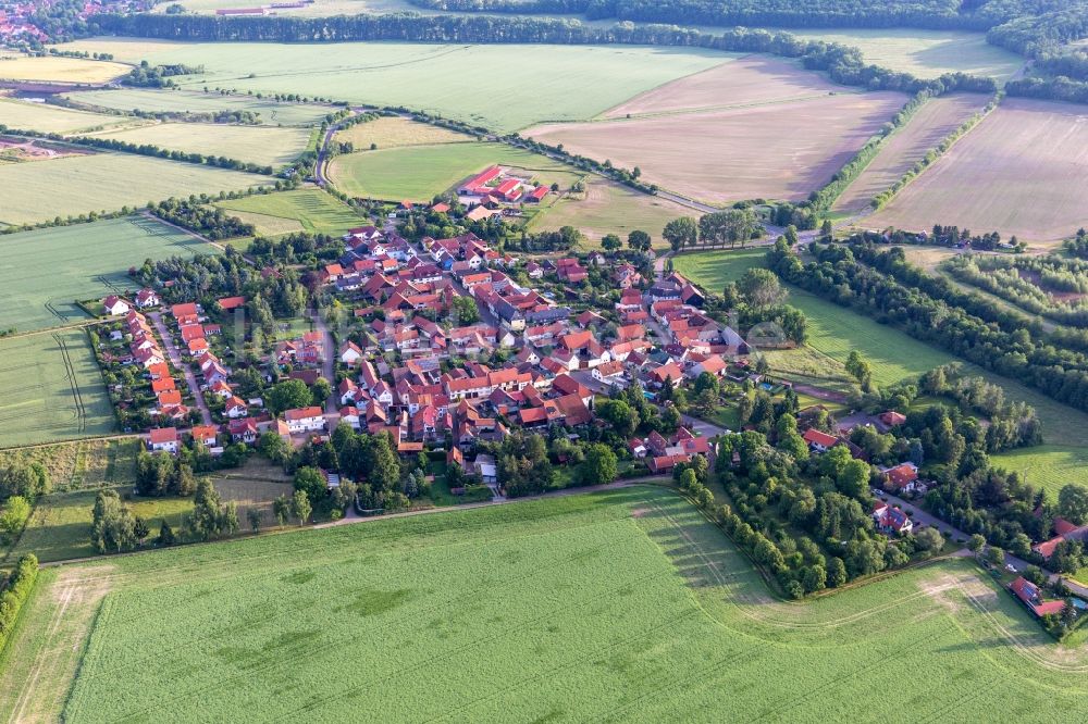 Luftaufnahme Gospiteroda - Dorfkern am Feldrand in Gospiteroda im Bundesland Thüringen, Deutschland
