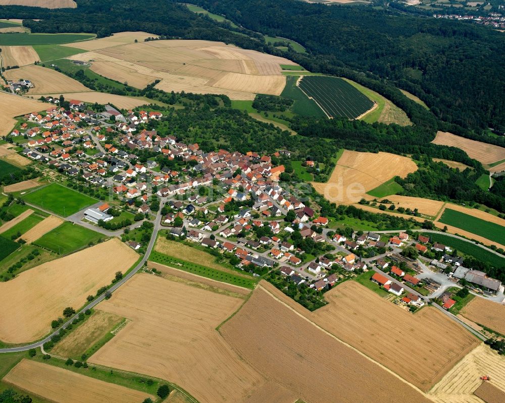Luftaufnahme Gundelsheim - Dorfkern am Feldrand in Gundelsheim im Bundesland Baden-Württemberg, Deutschland