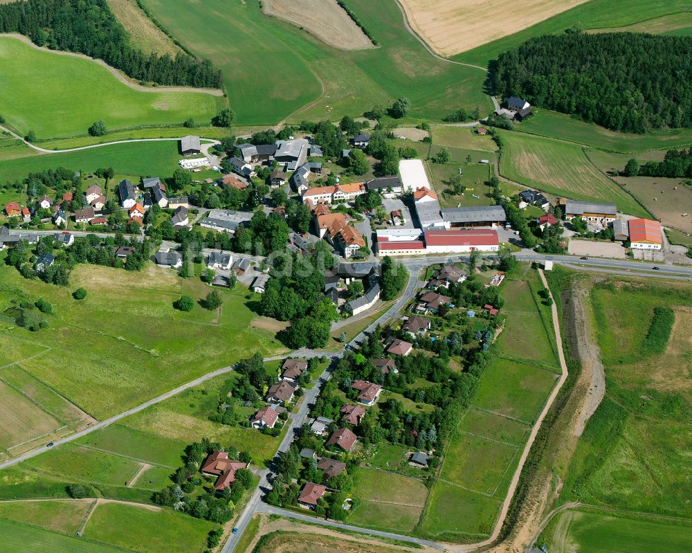 Haidt von oben - Dorfkern am Feldrand in Haidt im Bundesland Bayern, Deutschland