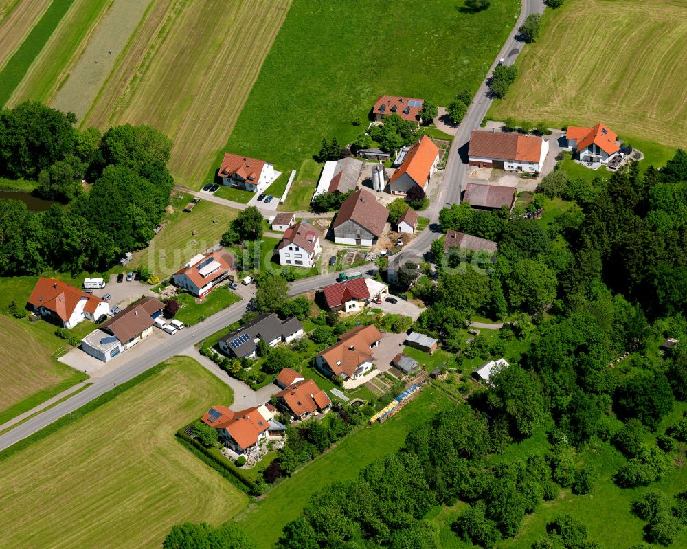 Luftaufnahme Hattenburg - Dorfkern am Feldrand in Hattenburg im Bundesland Baden-Württemberg, Deutschland