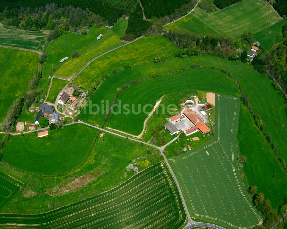 Luftaufnahme Hattendorf - Dorfkern am Feldrand in Hattendorf im Bundesland Hessen, Deutschland