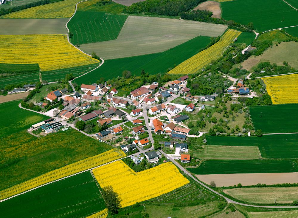 Luftbild Hausen o.U - Dorfkern am Feldrand in Hausen o.U im Bundesland Baden-Württemberg, Deutschland