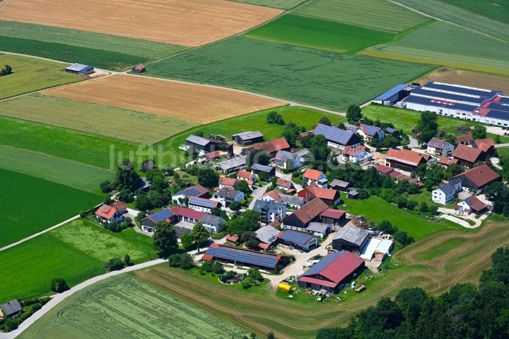 Hebersdorf von oben - Dorfkern am Feldrand in Hebersdorf im Bundesland Bayern, Deutschland