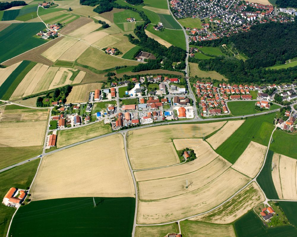 Hecketstall von oben - Dorfkern am Feldrand in Hecketstall im Bundesland Bayern, Deutschland