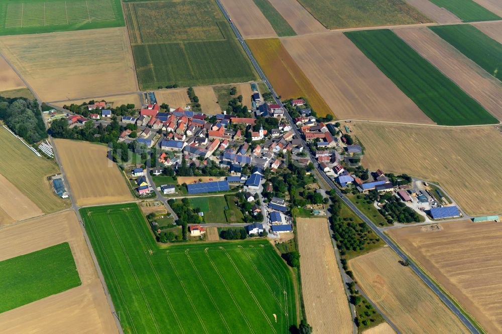 Luftaufnahme Herchsheim - Dorfkern am Feldrand in Herchsheim im Bundesland Bayern, Deutschland
