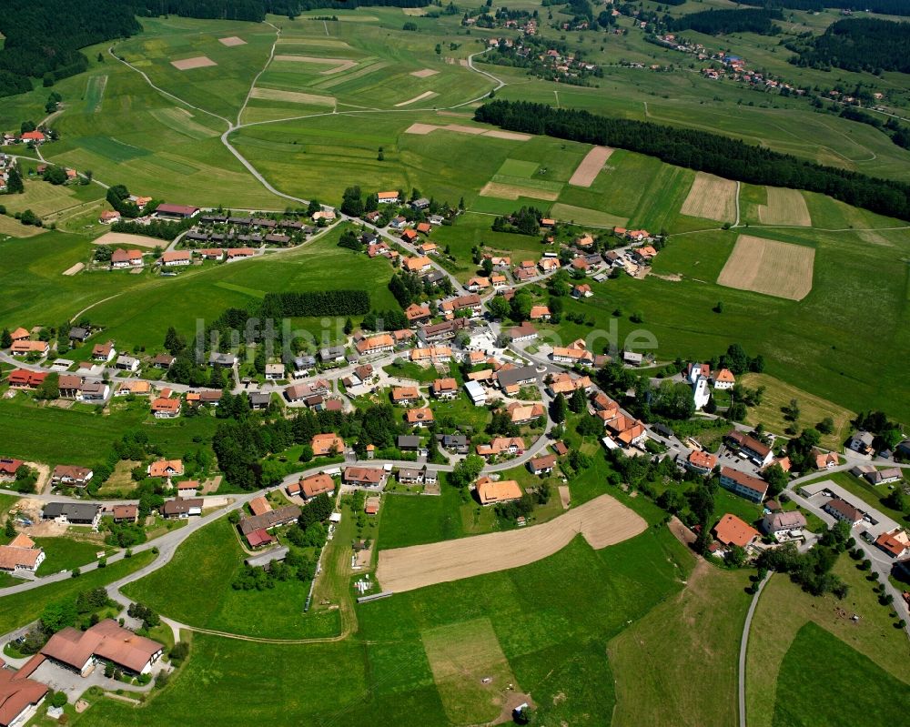 Herrischried von oben - Dorfkern am Feldrand in Herrischried im Bundesland Baden-Württemberg, Deutschland