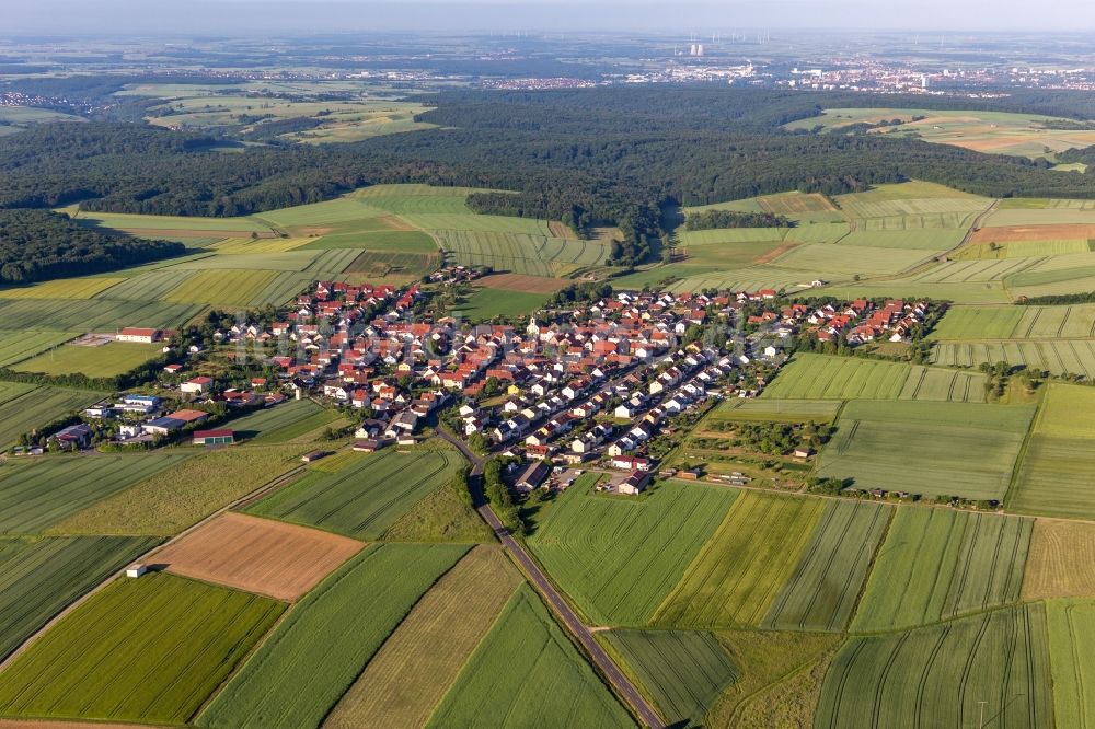 Luftbild Hesselbach - Dorfkern am Feldrand in Hesselbach im Bundesland Bayern, Deutschland