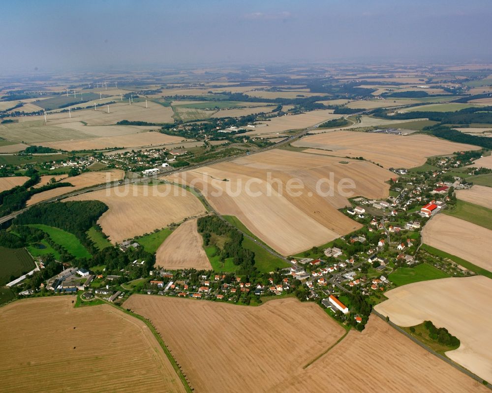 Luftbild Hirschfeld - Dorfkern am Feldrand in Hirschfeld im Bundesland Sachsen, Deutschland