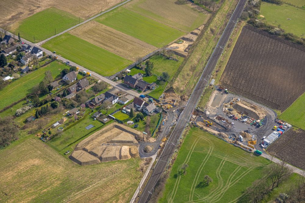 Luftaufnahme Holthausen - Dorfkern am Feldrand in Holthausen im Bundesland Nordrhein-Westfalen, Deutschland