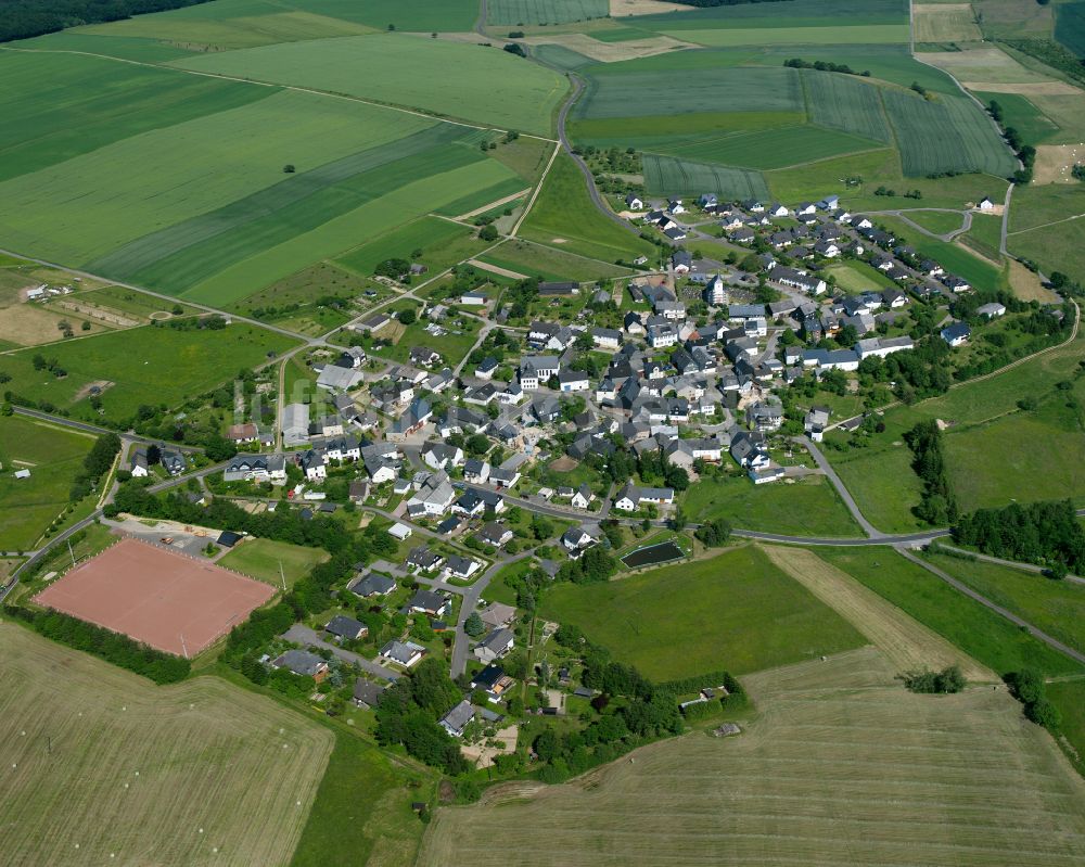Luftbild Horn - Dorfkern am Feldrand in Horn im Bundesland Rheinland-Pfalz, Deutschland